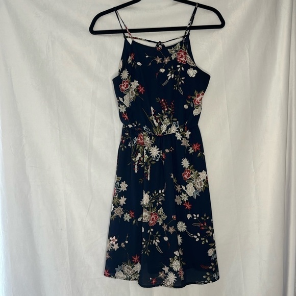 LUSH NAVY FLORAL CHIFFON DRESS (XS) - Picture 1 of 8